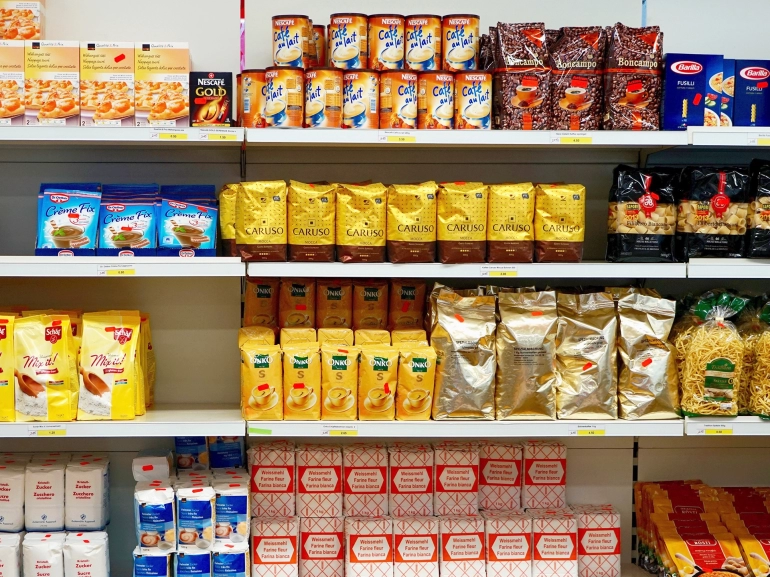 Caritas-Regional-Genossenschaft-Markt-Regal