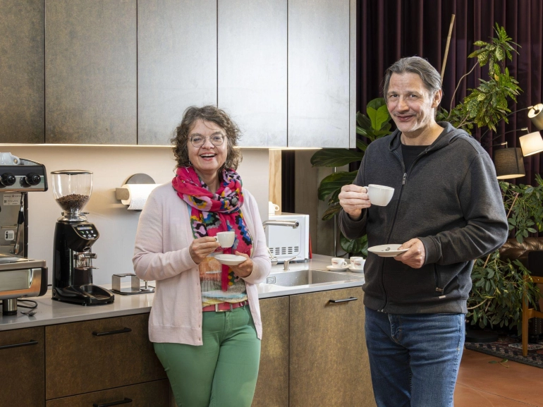 Caritas_Regional_Lernangebote_Lernstube_Zuerich_Sophia_Kurt