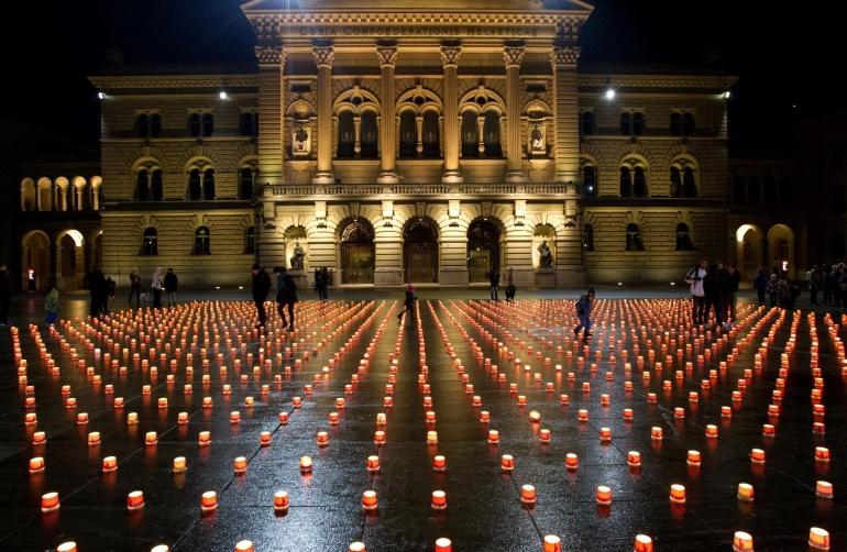 Eine-Million-Sterne_Geburt-der-Sterne_Bundesplatz
